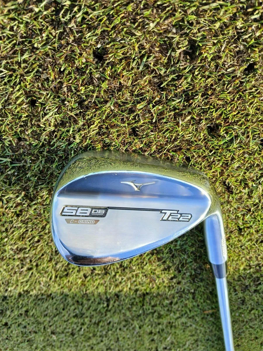 Mizuno T22 golf wedge 58* - Image 1