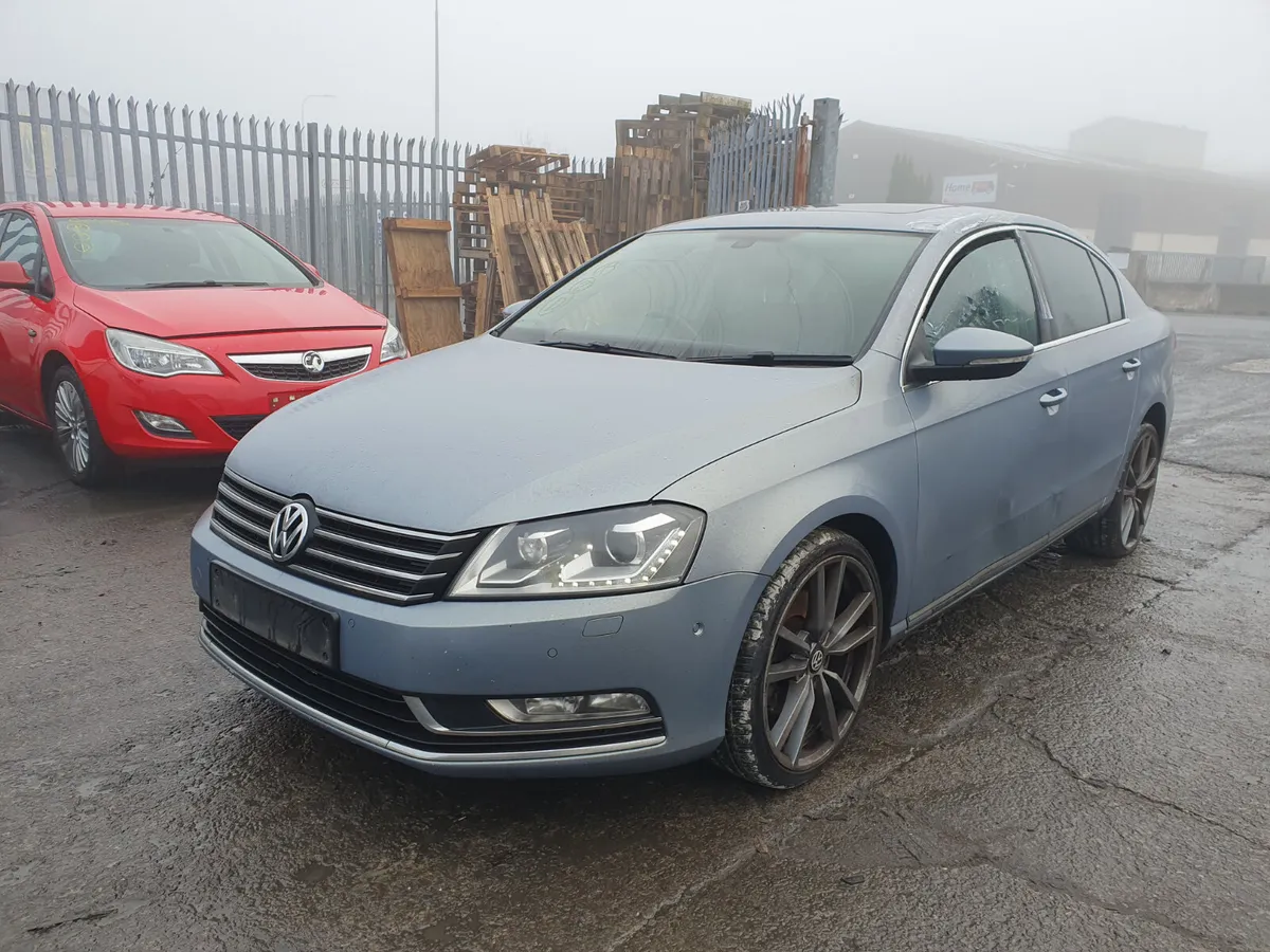 11 VW PASSAT  2.0 TDI (CFG) AUTO FOR BREAKING - Image 2