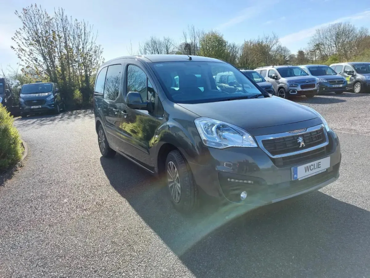 Wheelchair Car Peugeot Partner Horizon - Image 1
