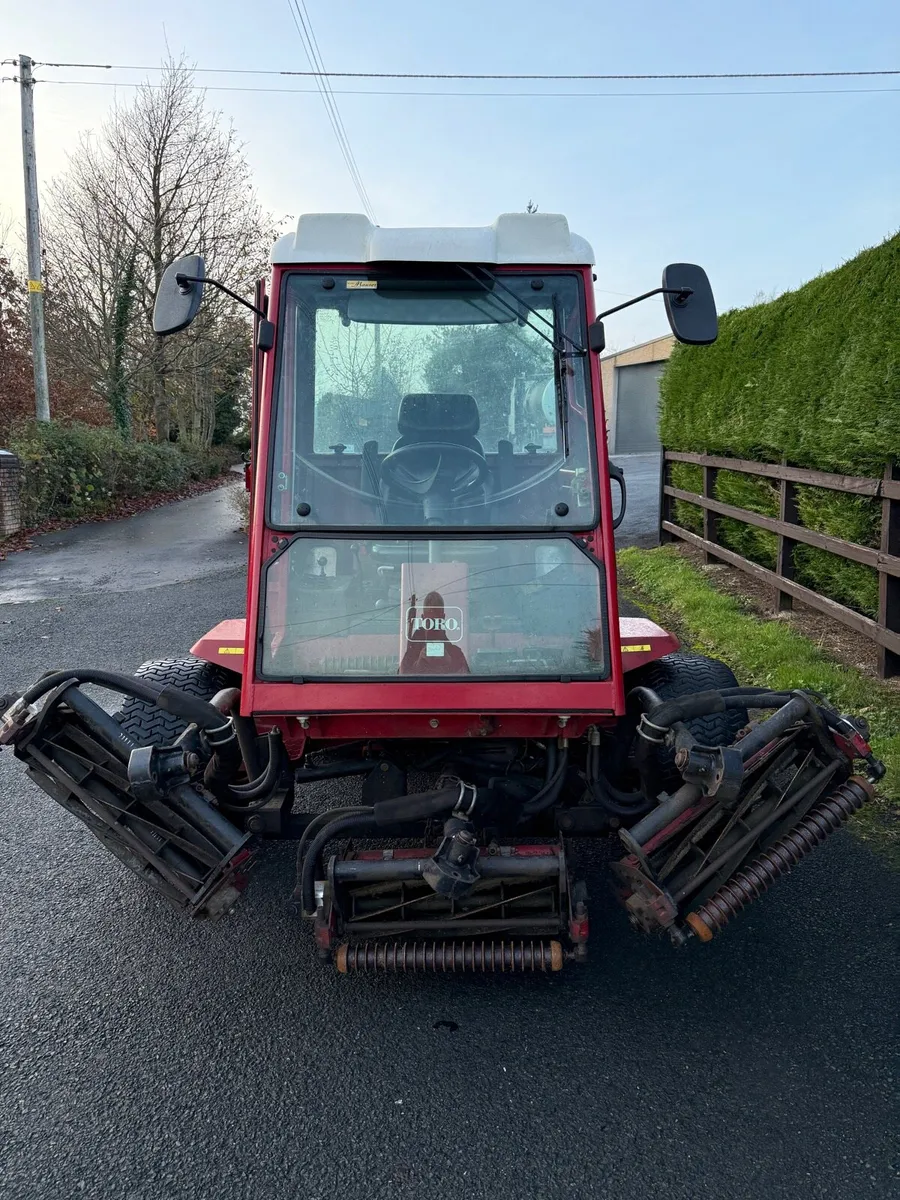 2006 Toro Reelmaster 5 Gang Mower - NO VAT - Image 2