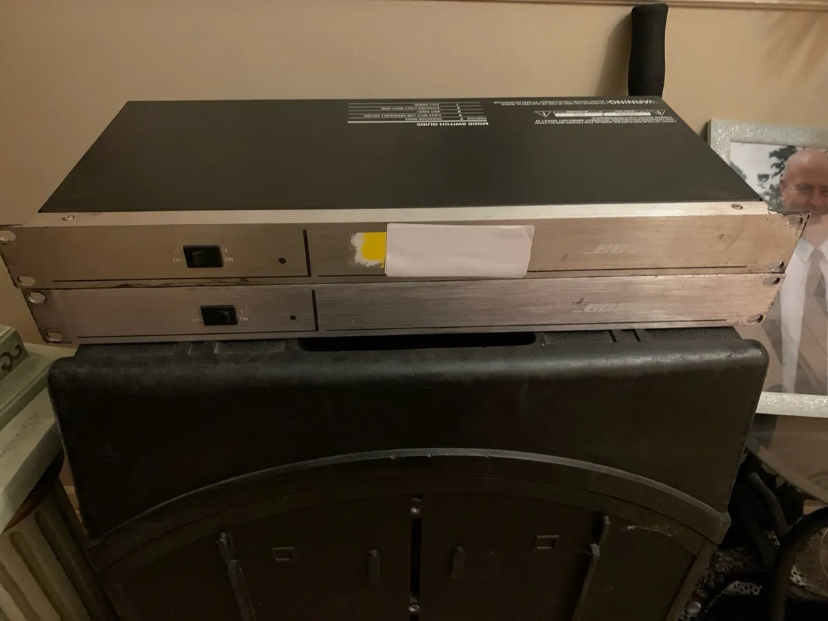2 x Bose 802 speakers WITH CONTROLLERS - Image 3