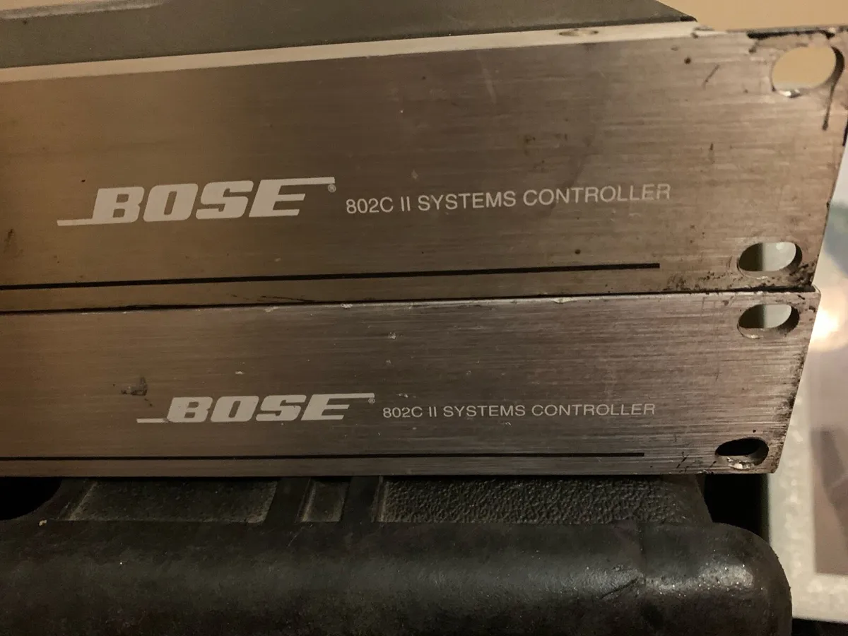 2 x Bose 802 speakers WITH CONTROLLERS - Image 4