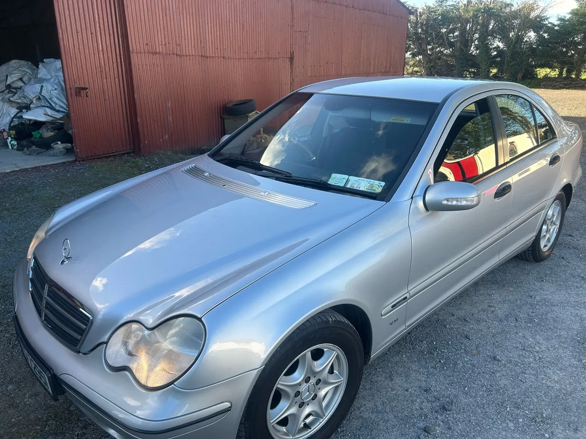 Mercedes C180 Low Miles - Image 2