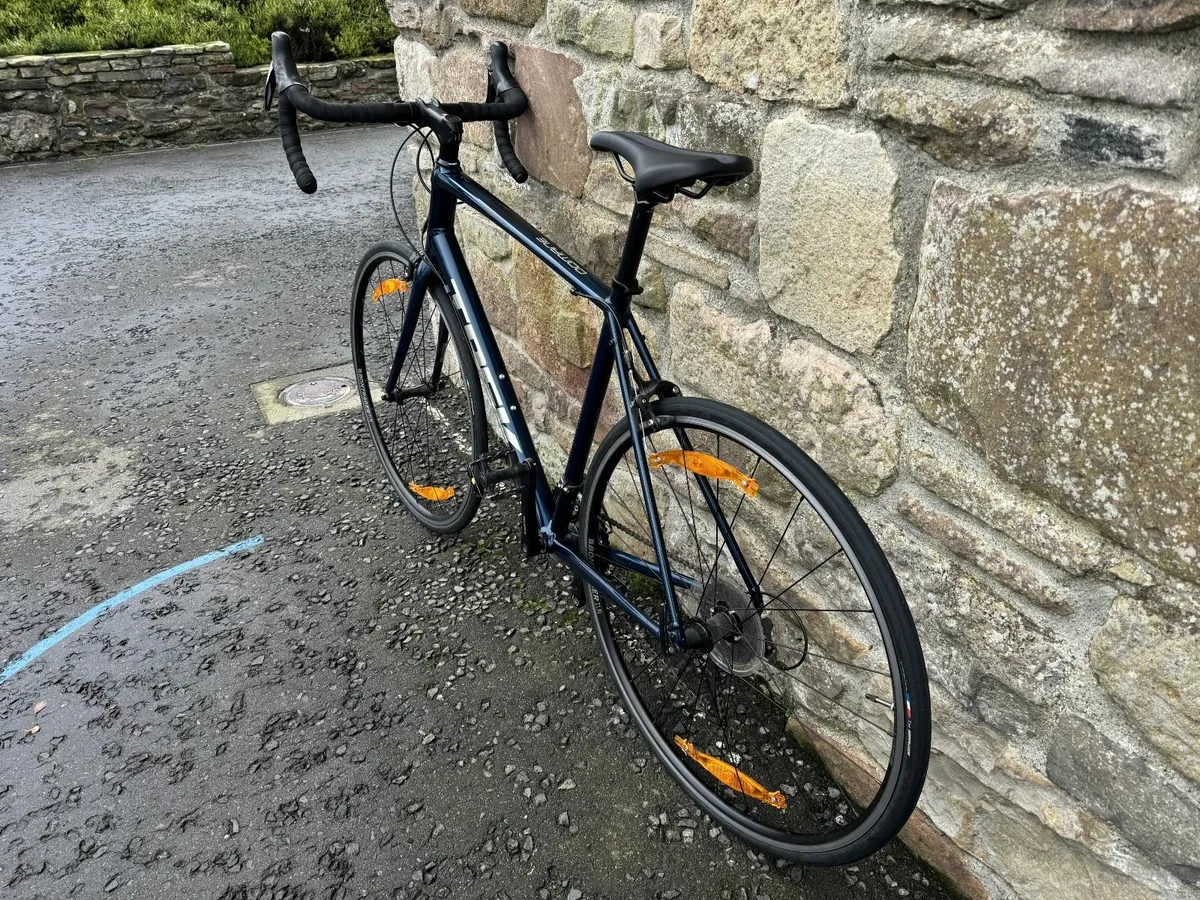 TREK Domane 2 Bicycle - Image 3