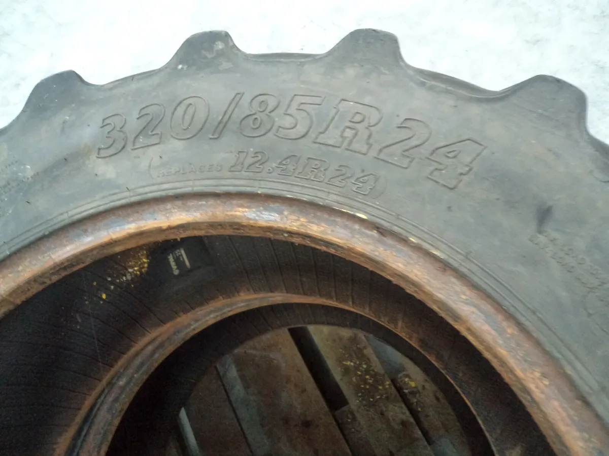 2 x BKT Tyres - Image 3