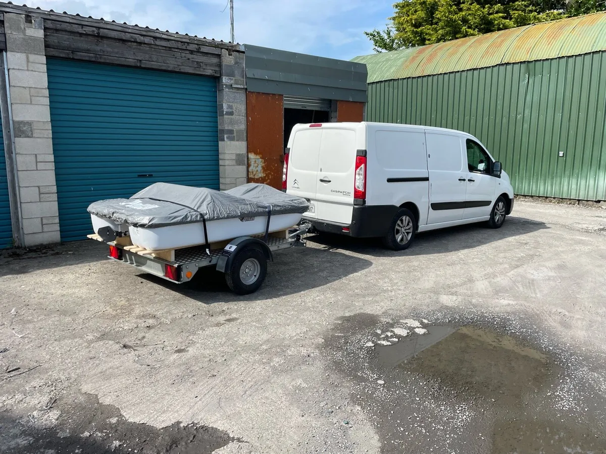 Pedal boat with trailer - Image 1