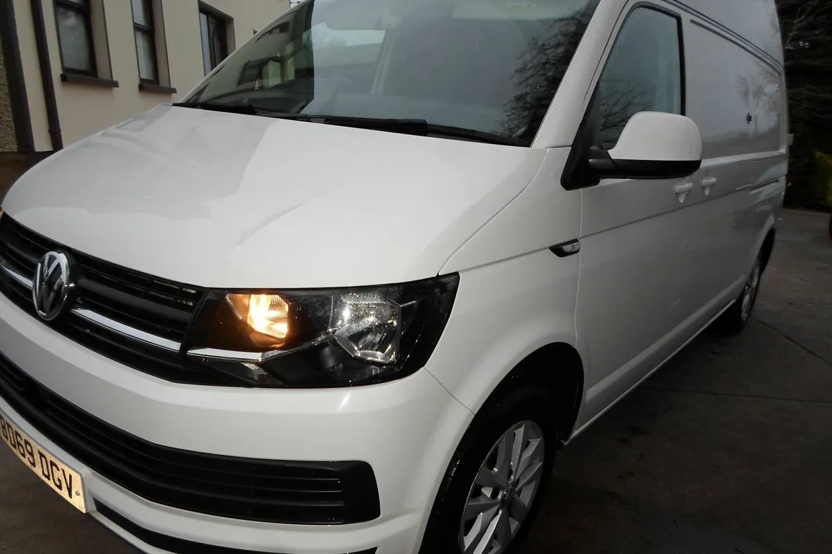 volkswagon Transporter - Image 2