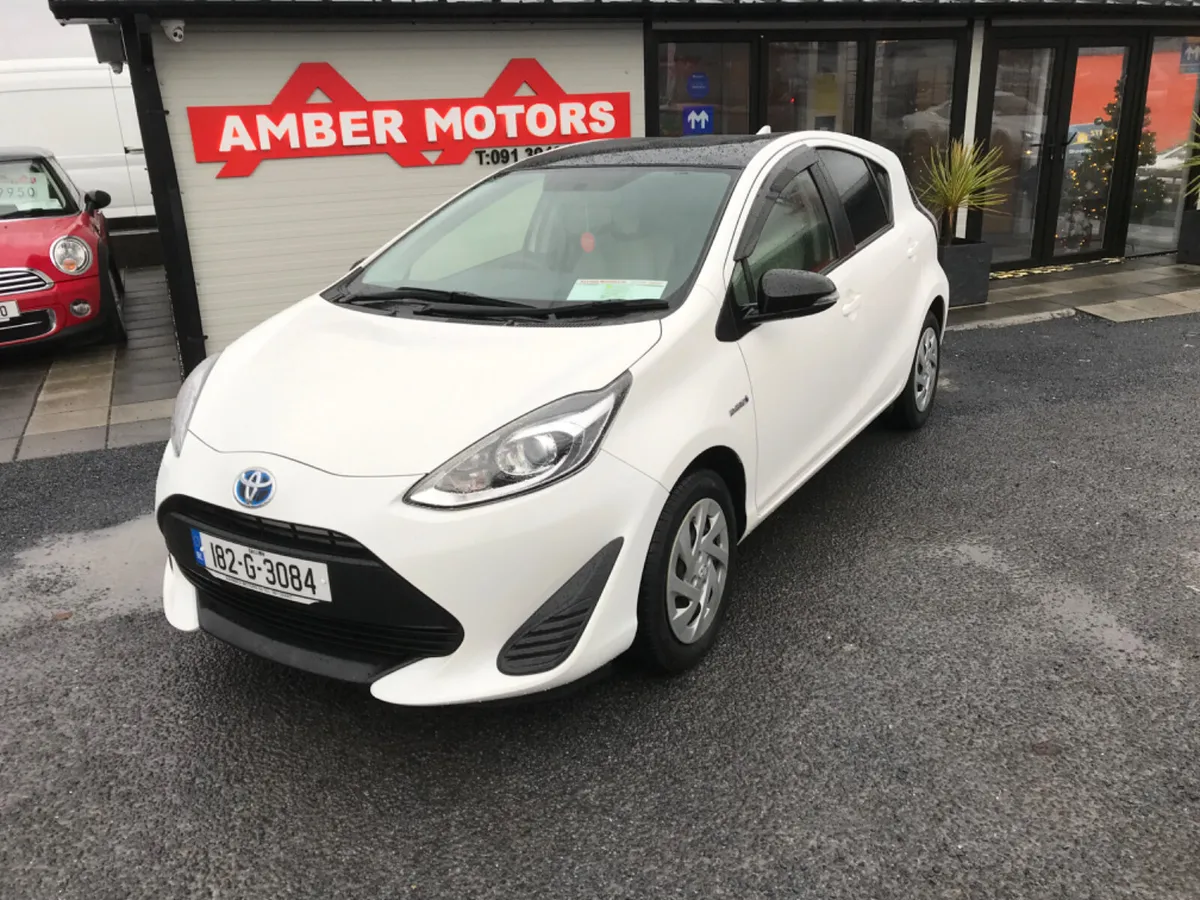 2018 TOYOTA AQUA WHITE AUTO - Image 3