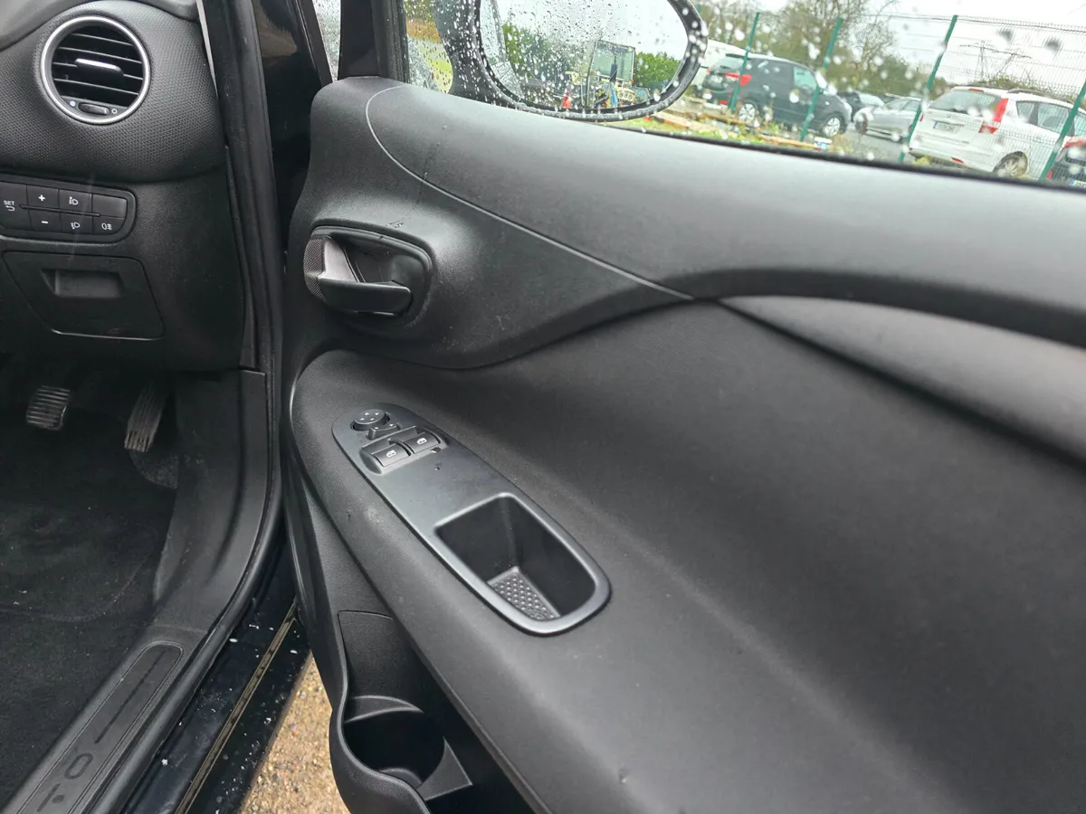 172 FIAT PUNTO *1.2*MINT*LOW KMS* - Image 3