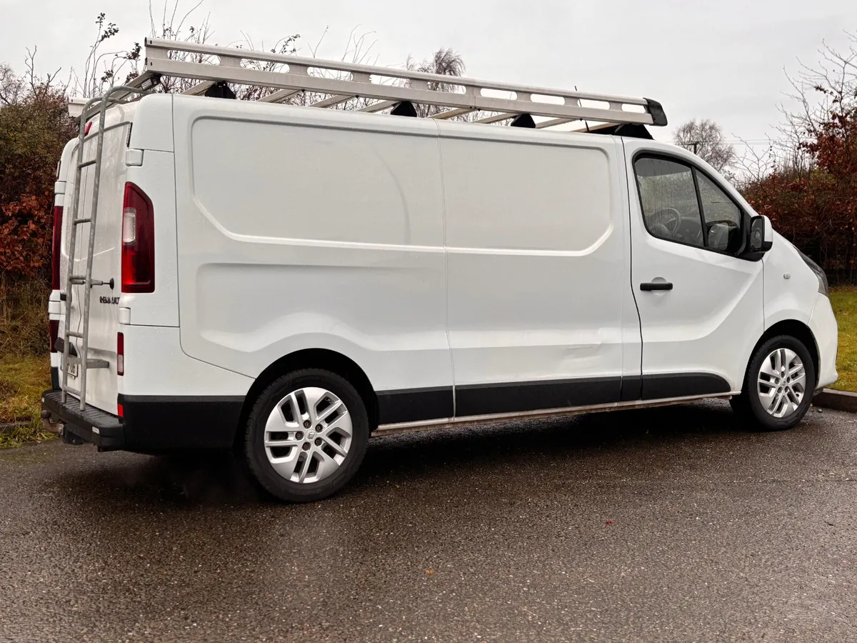 Renault Trafic 2019 - Image 3