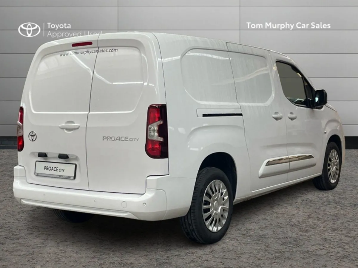 Toyota Proace 1.5 GX LWB 1 000kg - Image 2
