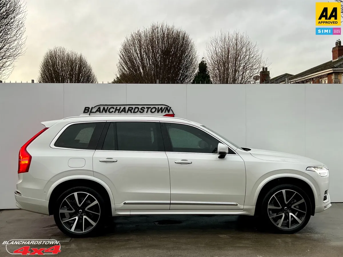 VOLVO XC90 B6 AWD DARK EDITION 7 SEATER STUNNING - Image 4