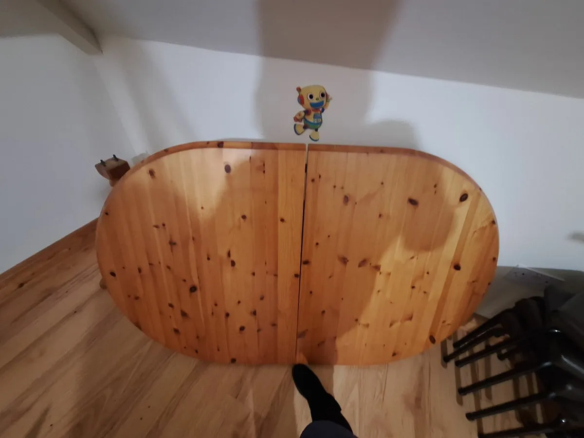 Pine kitchen table and chairs - Image 1
