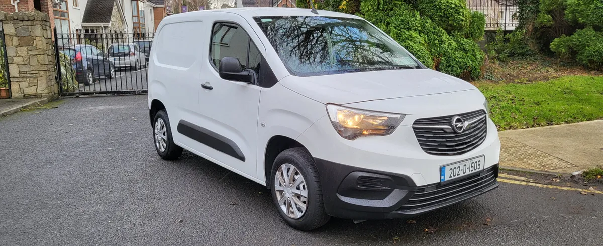 Opel Combo 2020 beautiful van - Image 1