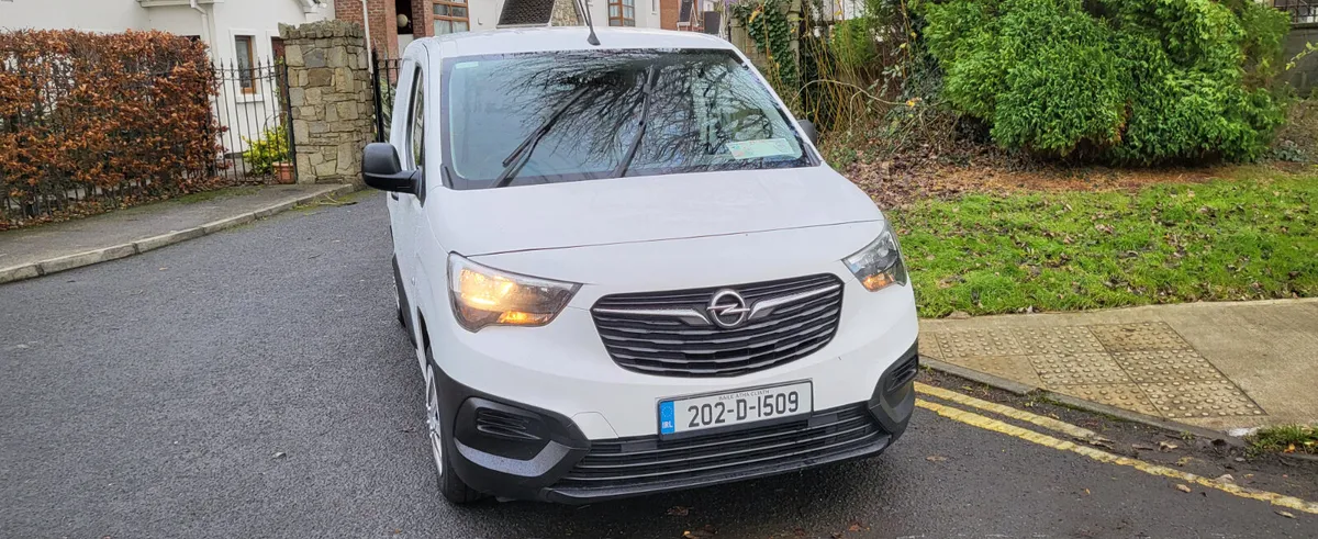 Opel Combo 2020 beautiful van - Image 2