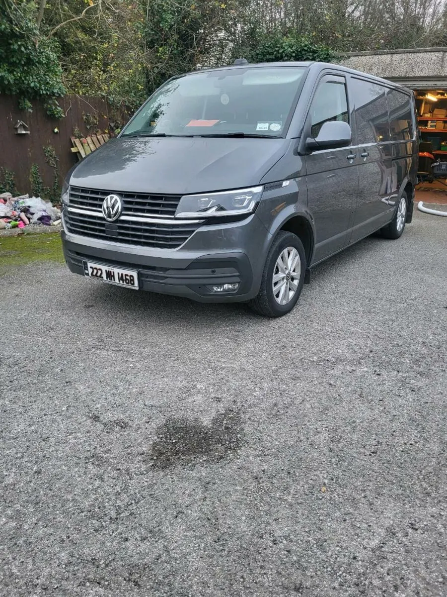 Volkswagen transporter 2022 - Image 1
