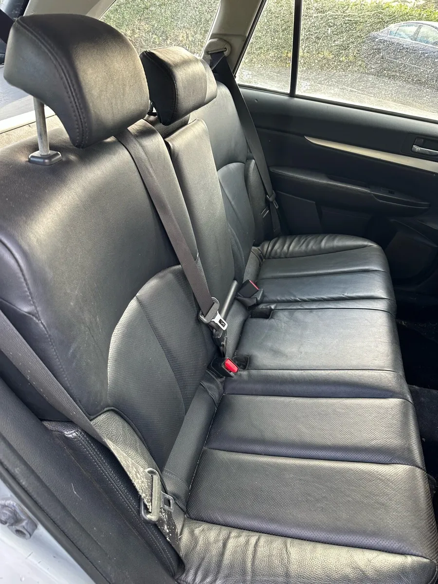 Subaru Outback 2.0TD SE 2012! - Image 2