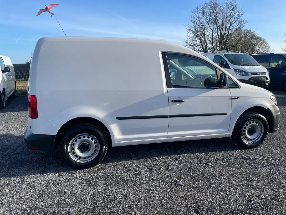 Volkswagen Caddy 2.0 - Image 4