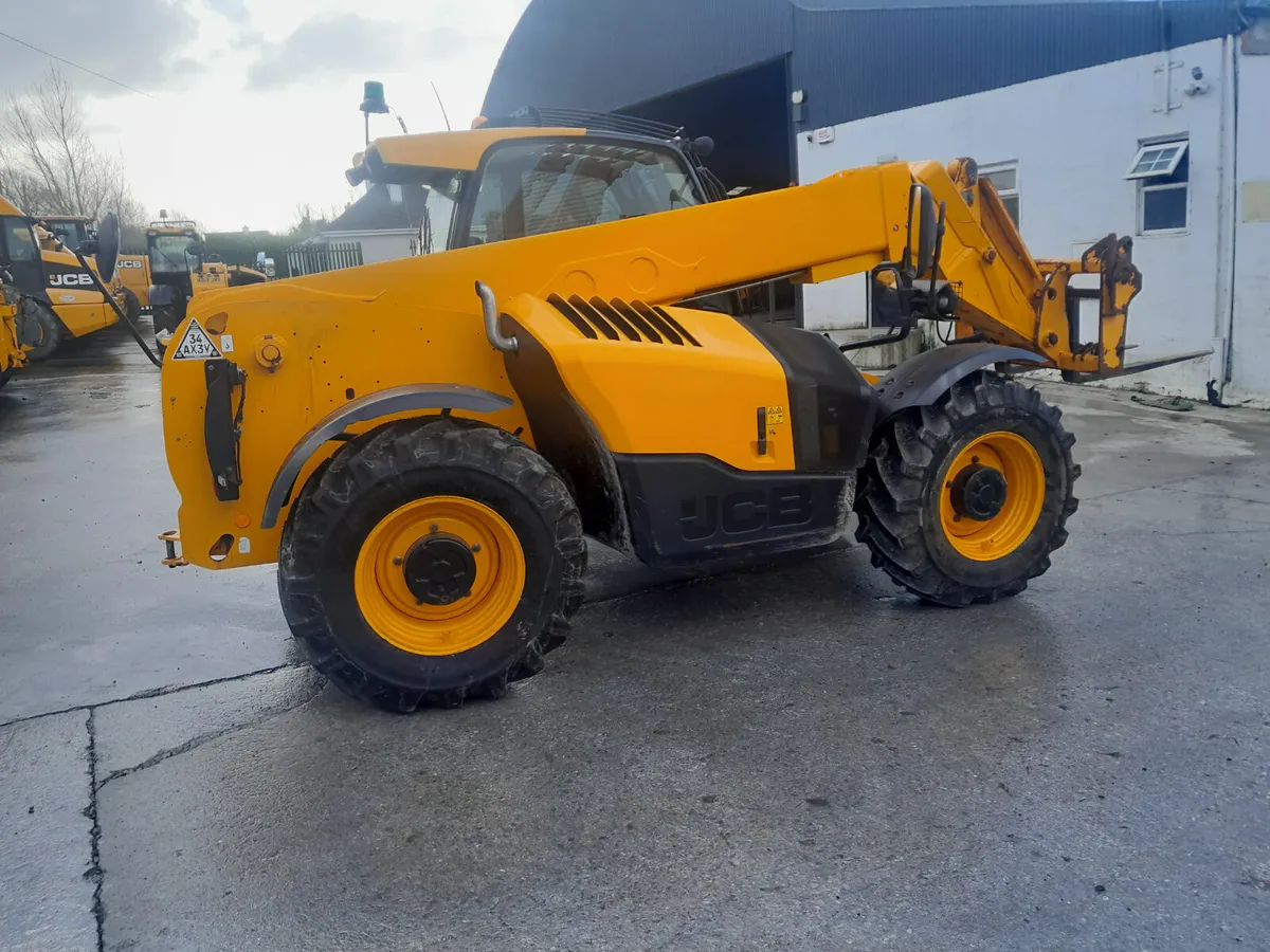 JCB 541-70 2019 (17894) - Image 2