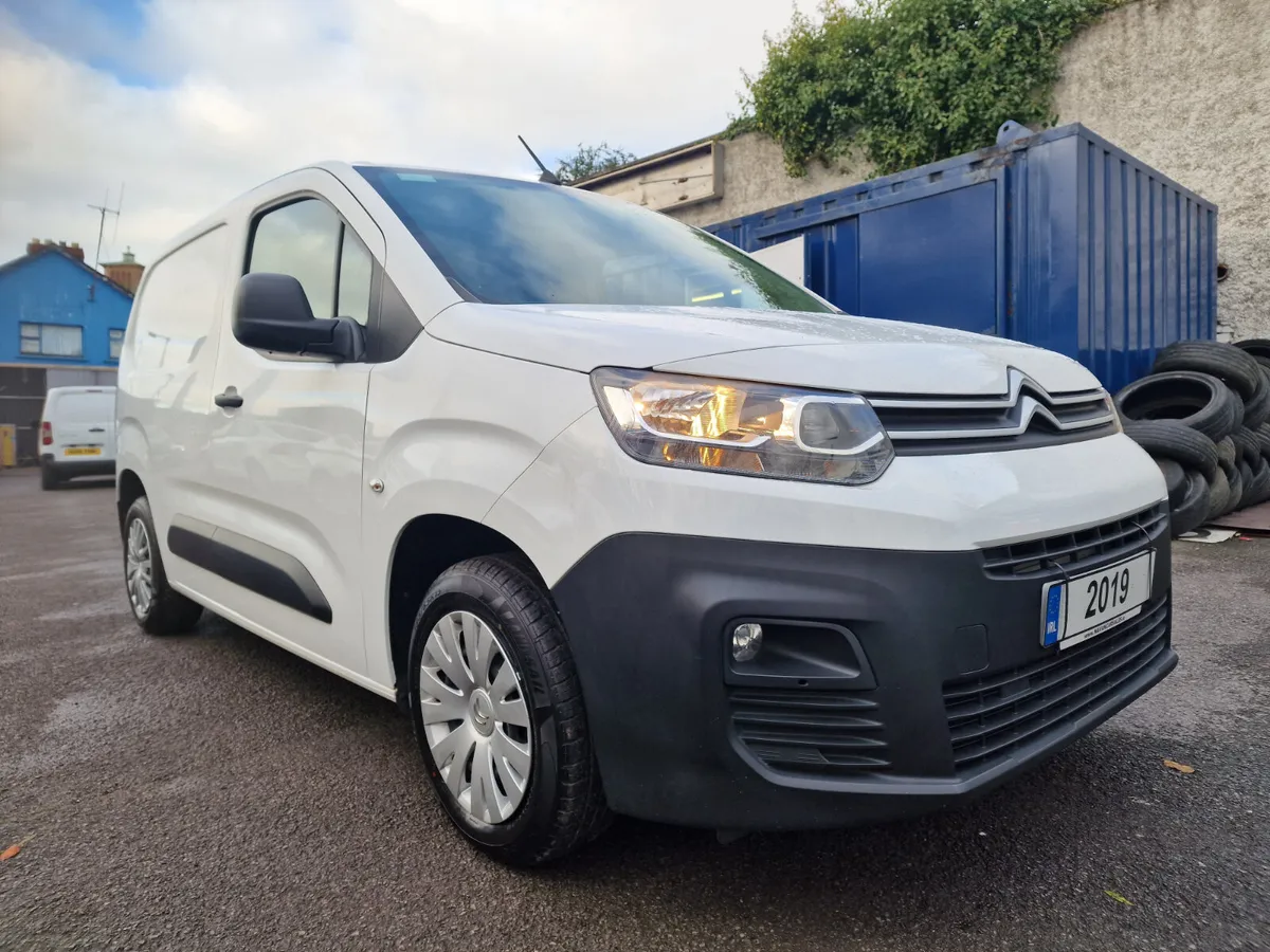 Citroen Berlingo 2019 3 SEATER NEW DOE €9750+ VAT - Image 2