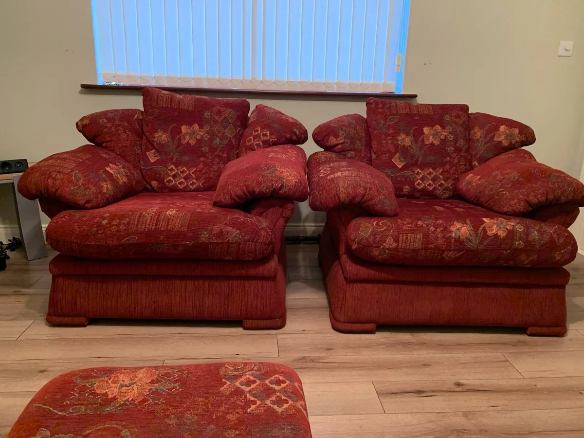 3 Piece Sofa with foot stool - Image 2