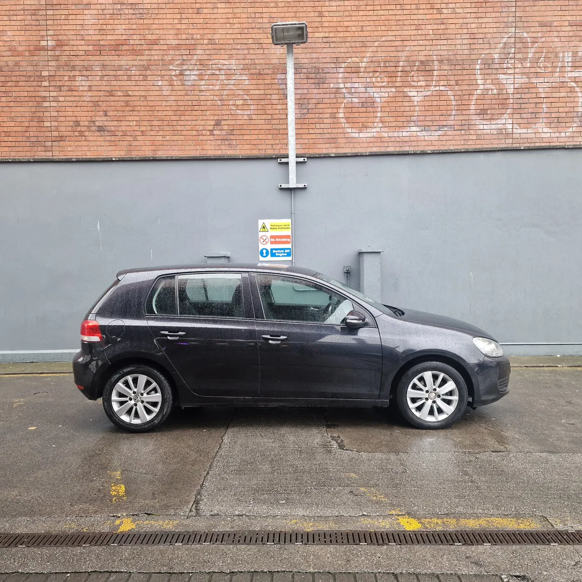 Volkswagen Golf 2010 - Image 3