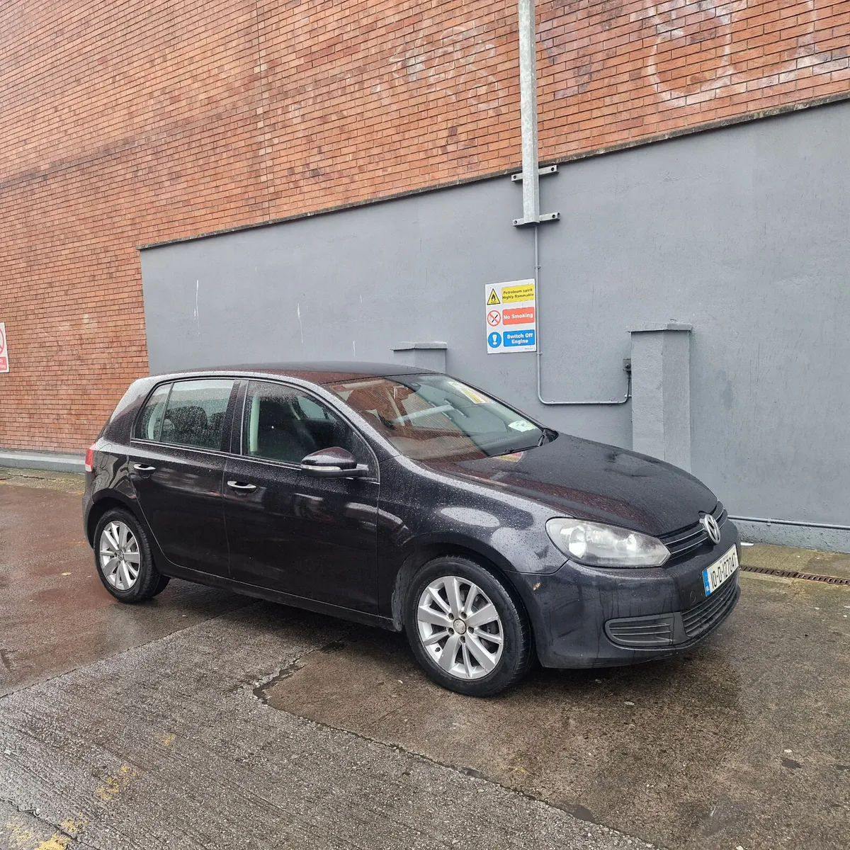 Volkswagen Golf 2010 - Image 1