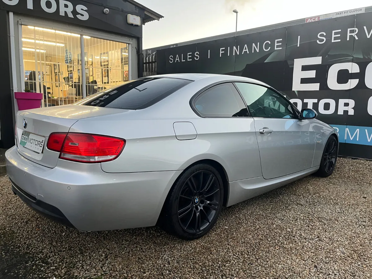 BMW 330i M-SPORT AUTOMATIC, COUPE - Image 4