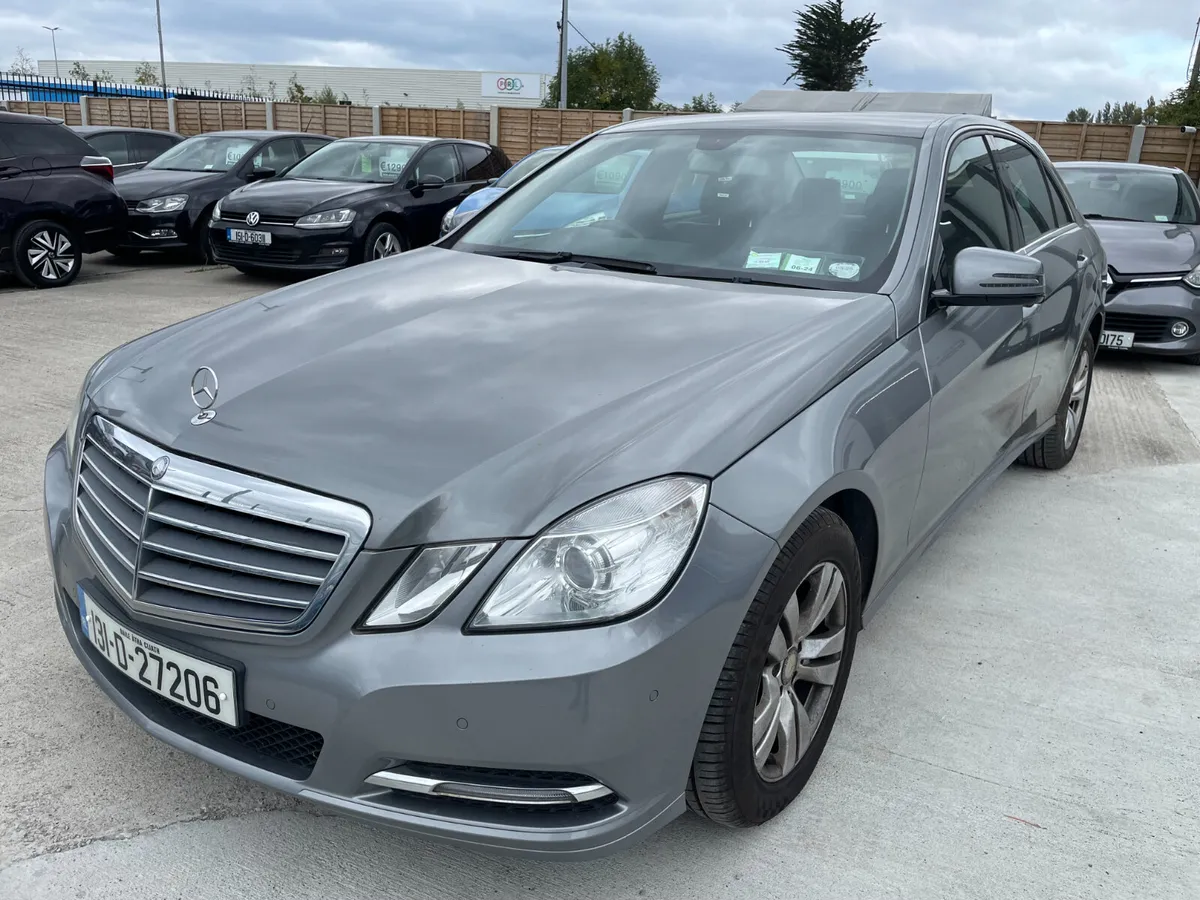 131 Mercedes-Benz E220 CDI Automatic 4dr Model - Image 3