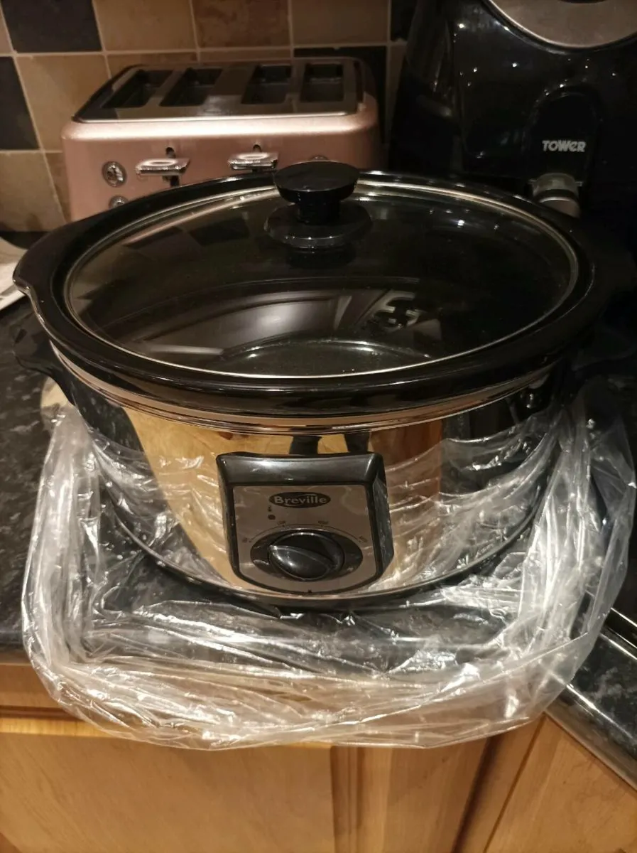 Breville 4.3 litre one pot slow cooker (Brand New) - Image 1