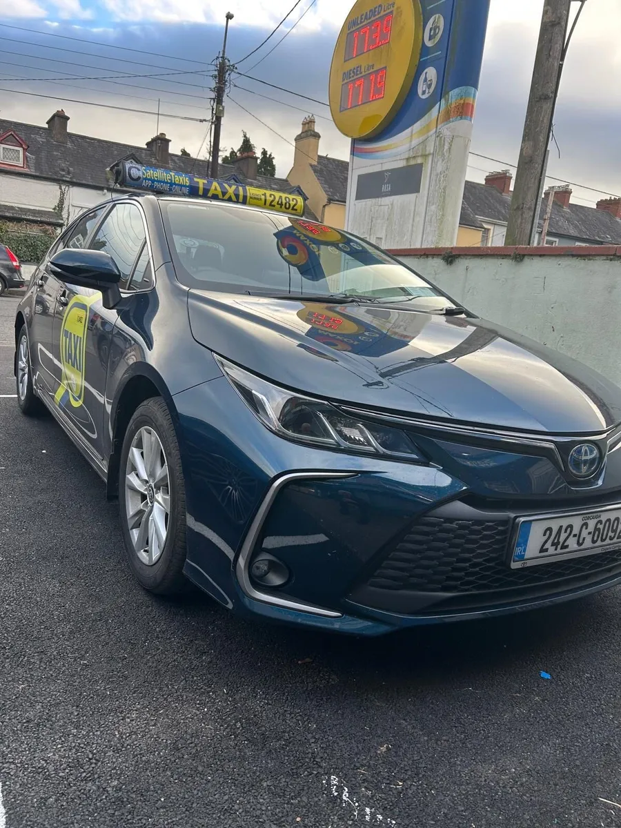 Satellite Taxis have a brand new taxi for lease - Image 2