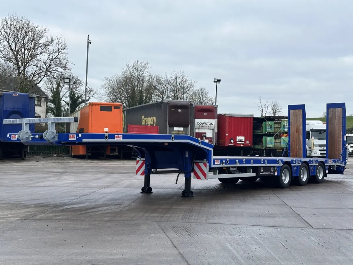 2025 MCCAULEY 3 AXLE FIXED LOW LOADER 44,000 KG - Image 3