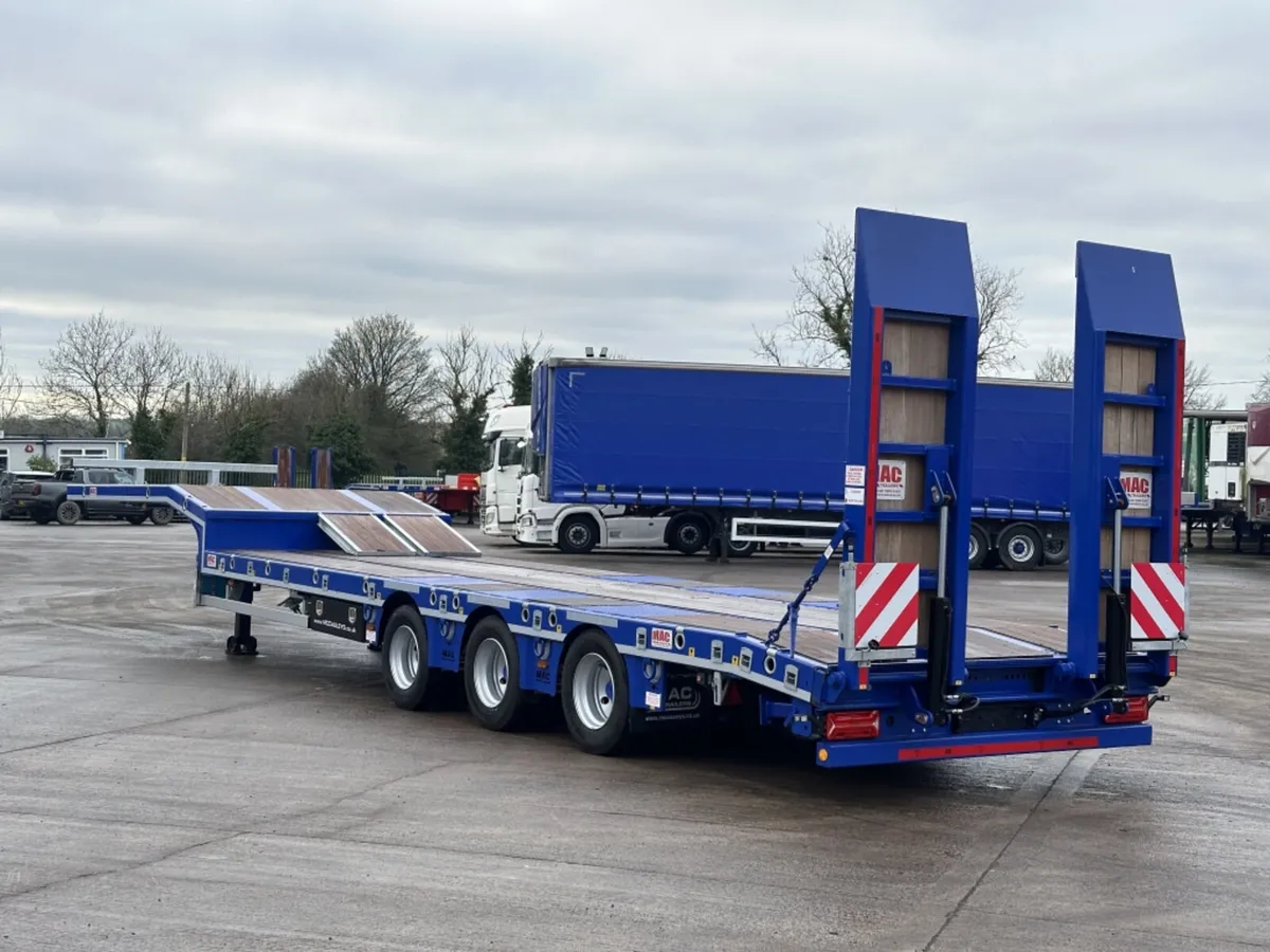 2025 MCCAULEY 3 AXLE FIXED LOW LOADER 44,000 KG - Image 4