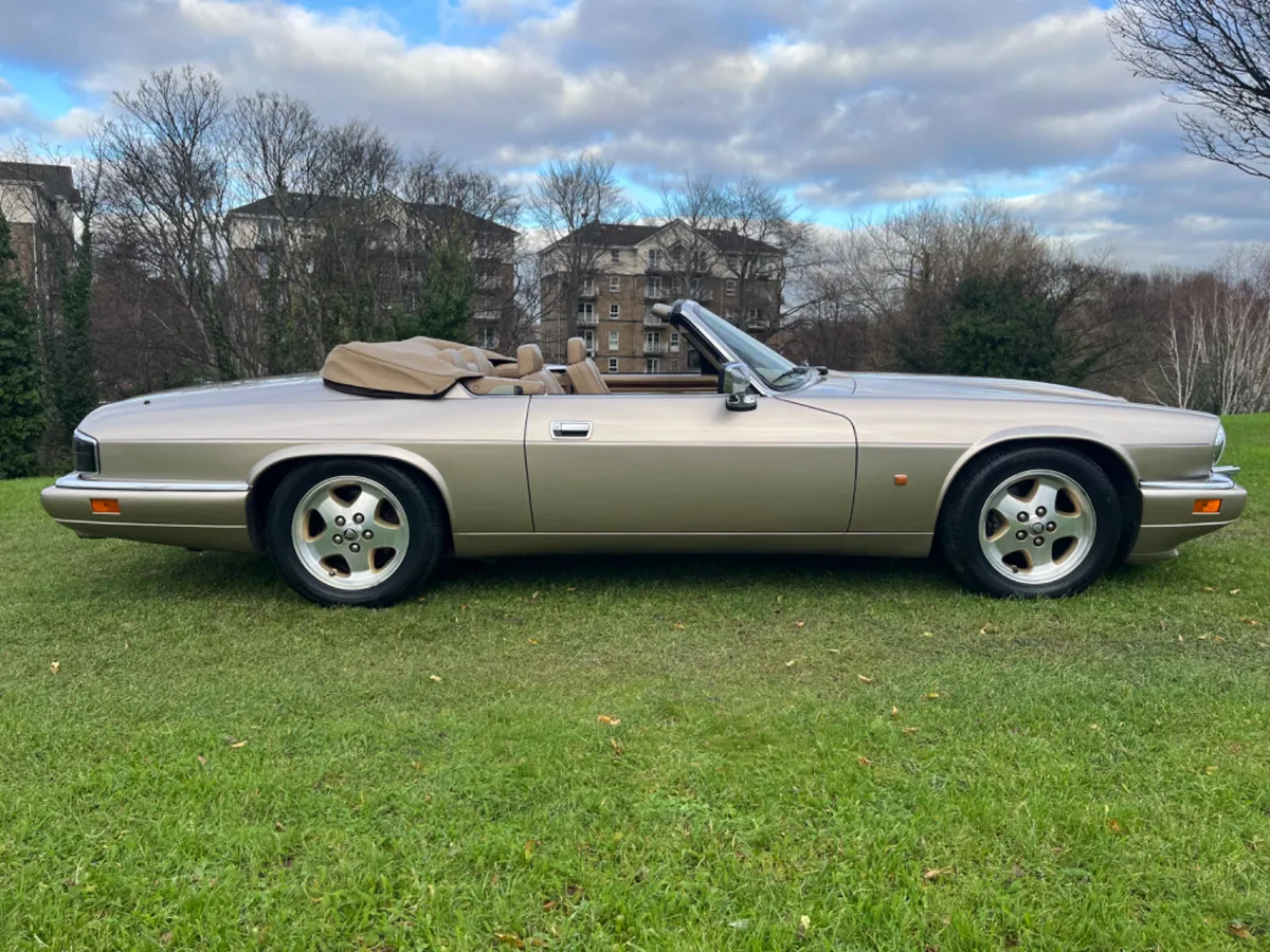 1993 Jaguar XJS 6.0 V12 Cabriolet 1 of 81 - Image 4