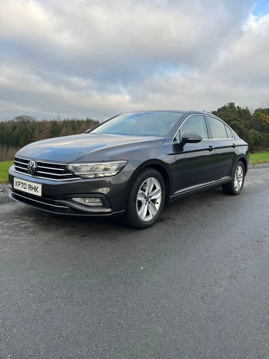 Volkswagen Passat Auto DSG full service history - Image 2