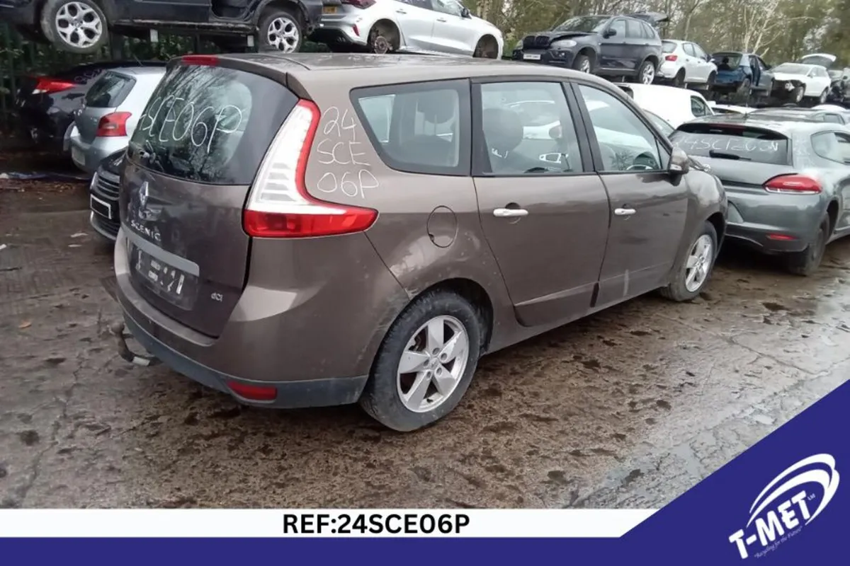 2010 RENAULT GRAND SCENIC BREAKING FOR PARTS - Image 4