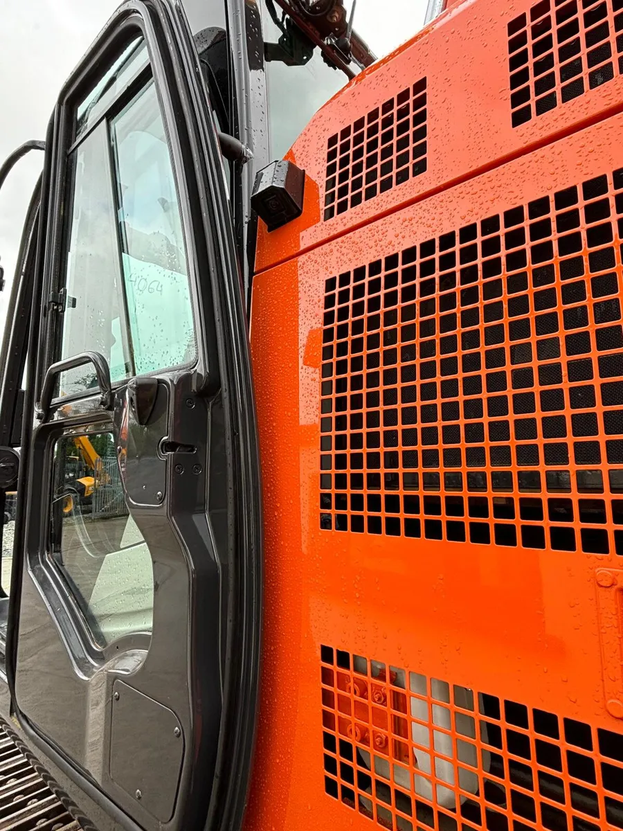 2019 Hitachi ZX225 USLC -6 (Choice) - Image 4