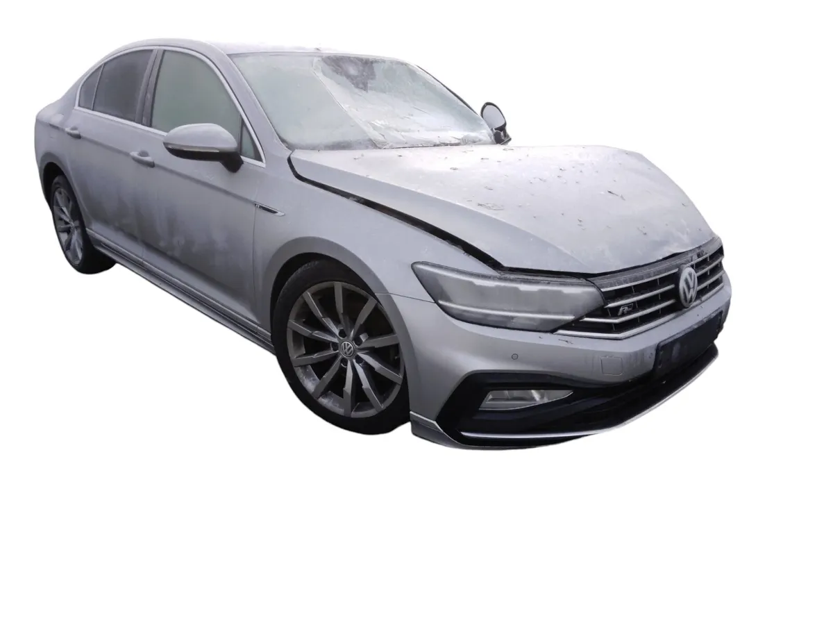 2019 VOLKSWAGEN PASSAT R LINE Breaking/Dismantling - Image 1
