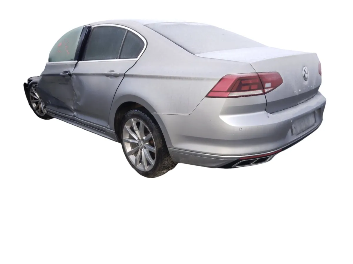 2019 VOLKSWAGEN PASSAT R LINE Breaking/Dismantling - Image 4