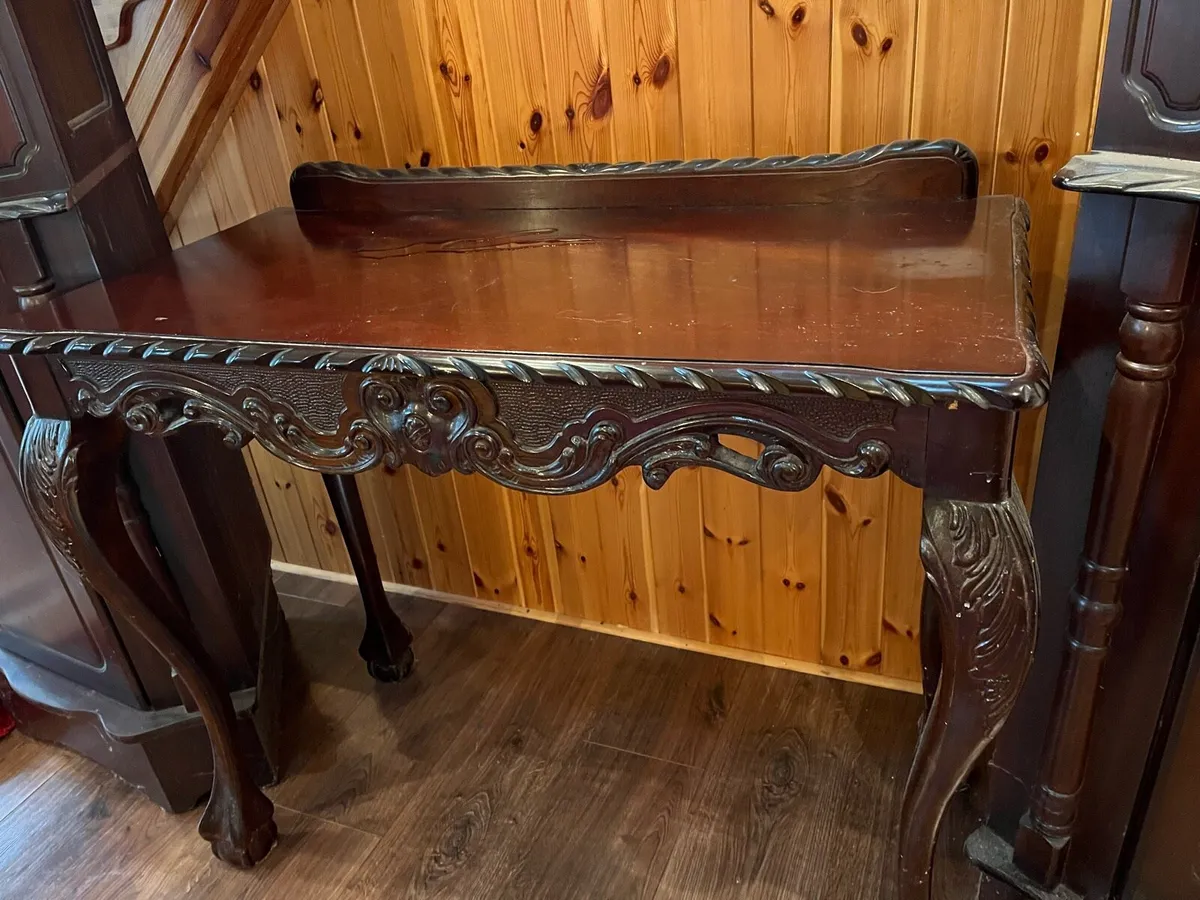 Mahogany corner units and table - Image 2
