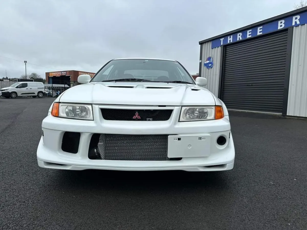 2000 MITSUBISHI EVO 6 TOMMI MAKINEN EDITION MINT - Image 3