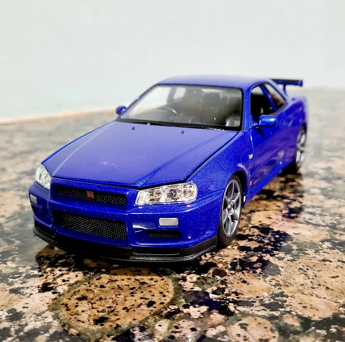 Nissan Skyline R34 GTR Die Cast Model - Image 1