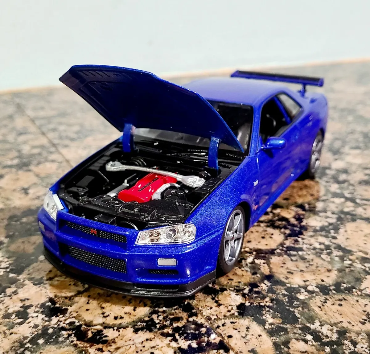 Nissan Skyline R34 GTR Die Cast Model - Image 3