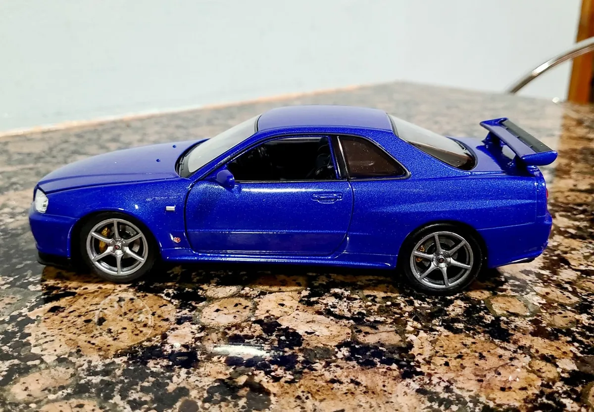 Nissan Skyline R34 GTR Die Cast Model - Image 4