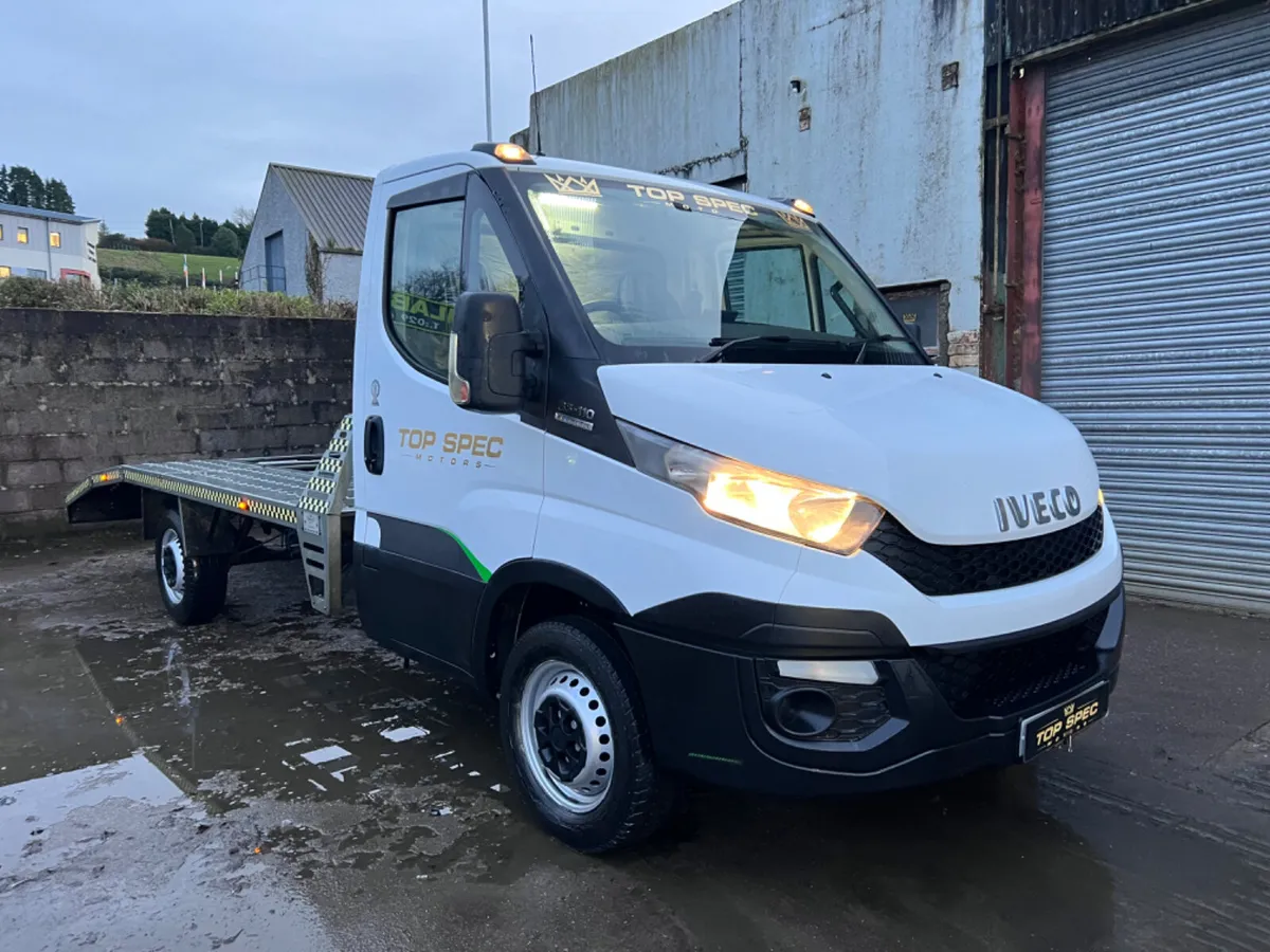 Iveco Daily recovery truck 2015 - Image 3