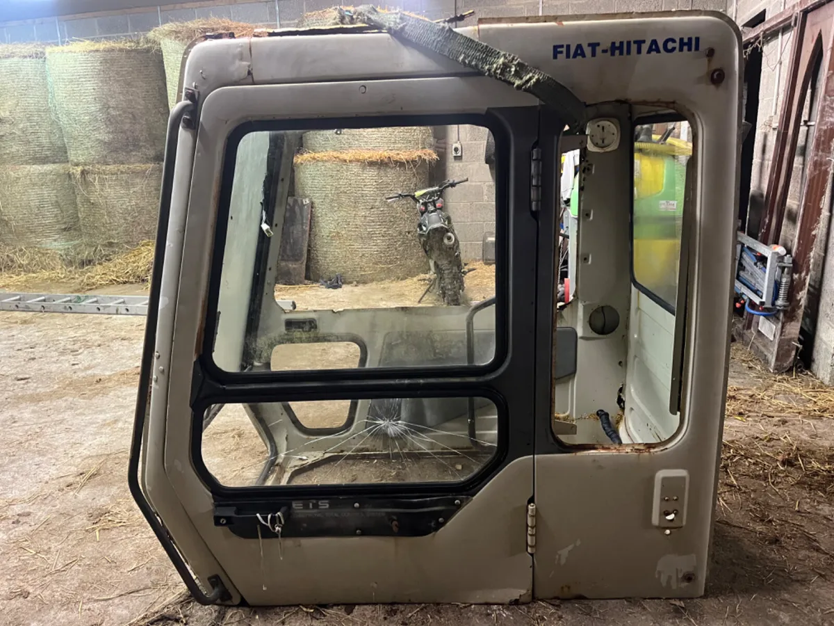 Hitachi ex100-1 fh130-3 ex120-1 cab - Image 1