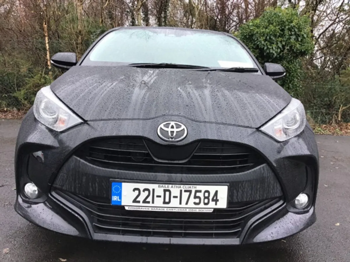 Toyota Yaris 1.0 Luna 5DR - Image 2