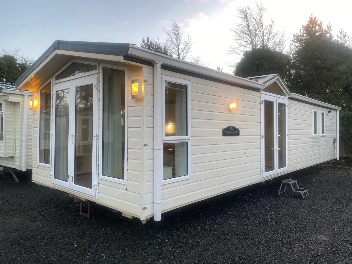 LATE NIGHT VIEWING @ HUDSONS KILDARE MOBILE HOMES - Image 2