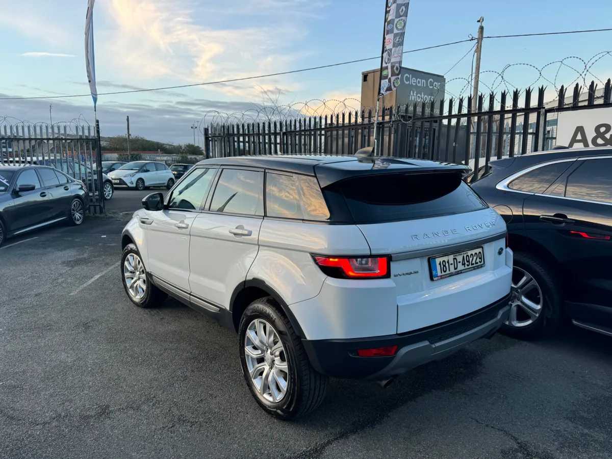 18  Range Rover Evoque Automatic - Image 3