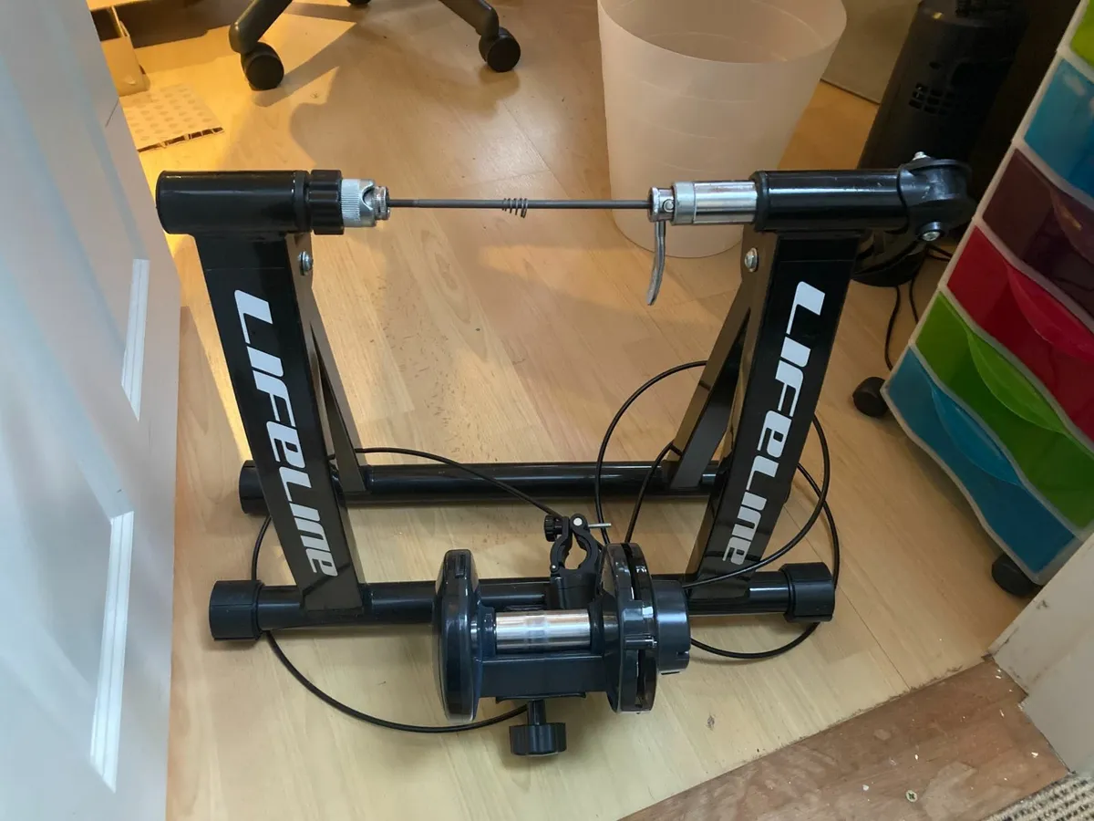 Turbo trainer Lifeline TT01 Magnetic indoor cycle for sale in Co. Galway for 45 on DoneDeal